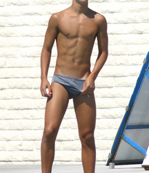 Twinks in pool 2 5d442654f0921.jpg