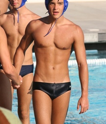 Twinks in pool 3 5d4806011e085.jpg