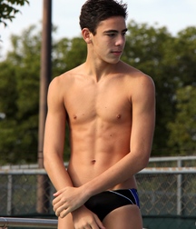 Twinks in pool 3 5d48062297f1a.jpg