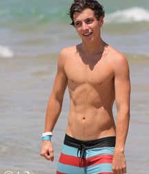 Twinks in pool 3 5d48063a401ae.jpg