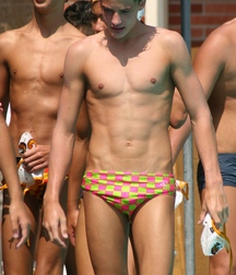 Twinks in pool 5 5d4807301db95.jpg