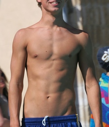 Twinks in pool 7 5d4de9ec3c248.jpg