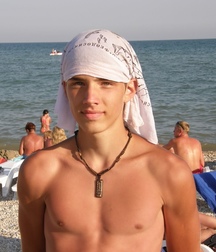 Twinks in pool 9 5d59ac9eb76e1.jpg