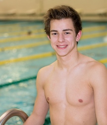 Twinks in pool 10 5d59ad1a7a1df.jpg