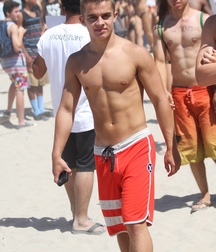 Twinks in pool 11 5d59ad7975c22.jpg