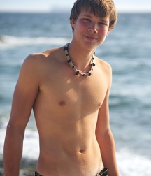Twinks in pool 11 5d59ad87252f9.jpg