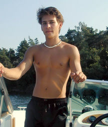 Twinks in pool 11 5d59ada15d013.jpg