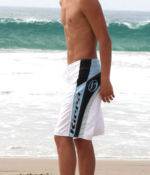 Twinks in pool 12 5d5e9afd6eb76.jpg