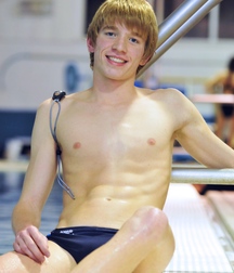 Twinks in pool 12 5d5e9b1929446.jpg