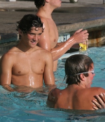 Twinks in pool 14 5d5e9c6d3a306.jpg
