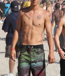 Twinks in pool 15 5d5fe67f4cd02.jpg