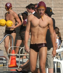 Twinks in pool 16 5d5fe6e8a8d3d.jpg