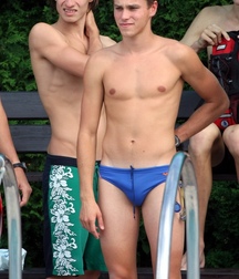 Twinks in pool 16 5d5fe6fa19939.jpg