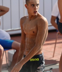 Twinks in pool 16 5d5fe70ad2d5a.jpg