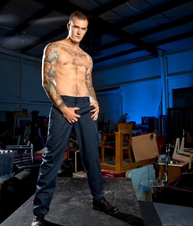 Guy fucking deep 40 5d71907fd9c21.jpg