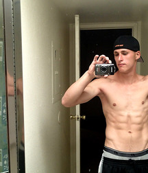 Twinks 186 5d80e06bf34c0.jpg