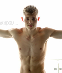 Twinks 199 5d8e0b9b748c6.jpg