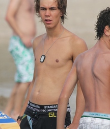 Twinks in pool 20 5d91da205f546.jpg