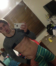 Twinks 225 5dc31642f3a4e.jpg