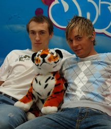 Twinks 239 5dcf20599987b.jpg