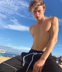 Twinks 257 5dd4478f9a0b8.jpg