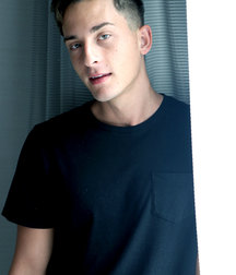 Twinks 267 5de52552515cc.jpg