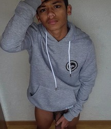 Black and Brown Twinks 5d1c1e1facccd.jpg