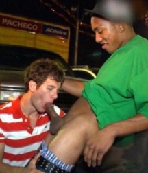 Interracial Twinks and Men 5d1d0a245986e.jpg