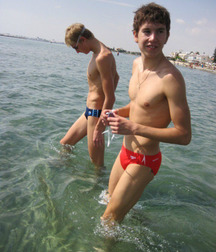 Speedo's 576271b6ea385.jpg