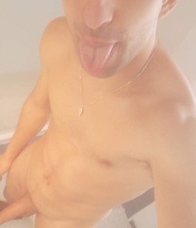 Hot boy 5d1317a7e8387.jpeg