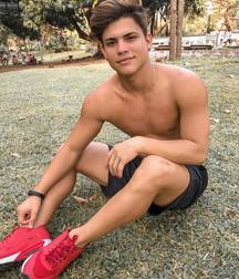 SET Leonardo Sampaio - Hot Brazilian boy 5dac9e68a1391.jpg