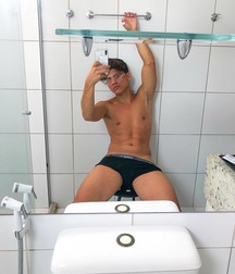 SET Leonardo Sampaio - Hot Brazilian boy 5dac9ebb3f972.jpg