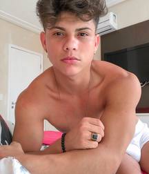 SET Leonardo Sampaio - Hot Brazilian boy 5dac9f42d2f01.jpg