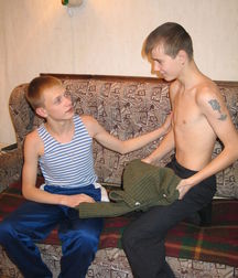 Young Boys -- a couple of couples & a trio exposed! 5d5a45e6546e7.jpg