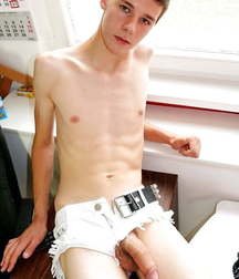 Just a peek now . . . 5d76f221a6a1a.jpg