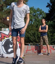 Alec Loob -- beautiful twink alone and with others 5d8cf7e167c22.jpg