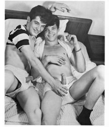 Short series of 2 or 3 naked twinks 5d8d458700b38.jpg