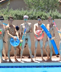 Twinks enjoying being naked together 5eb9fff68c12a.jpg
