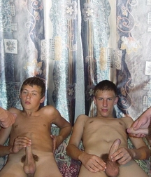 Twinks, naked friends together 5ecc822737bb3.jpg