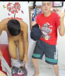 Naked twinks together 5ef29b1fe6eeb.jpg