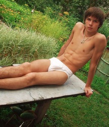Boys in Underwear 5d1beec7c931a.jpg