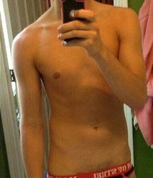 Boys in Underwear 5d1beed7b2e08.jpg