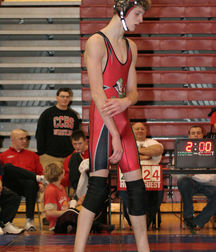 Wrestlers in Action 5d1c0c0f833bb.jpg