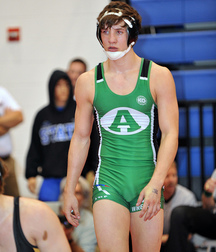 Wrestlers in Action 5d1c0c11de00b.jpg