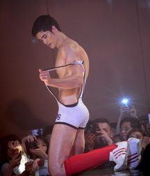 Wrestlers in Action 5d1c0c30653bf.jpg