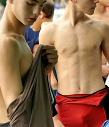 Wrestlers in Action 5d1c0c32be6f0.jpg