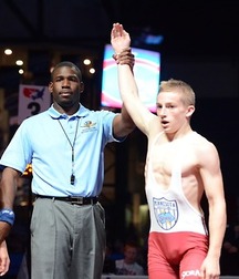 Wrestlers in Action 5d1c0c3d7a5c5.jpg