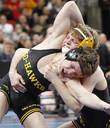Wrestlers in Action 5d1c0c80c5235.jpg
