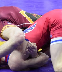 Wrestlers in Action 5d1c0caba02c3.jpg
