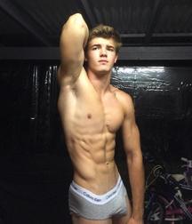 The Hottness I 5d4e69af1912b.jpg